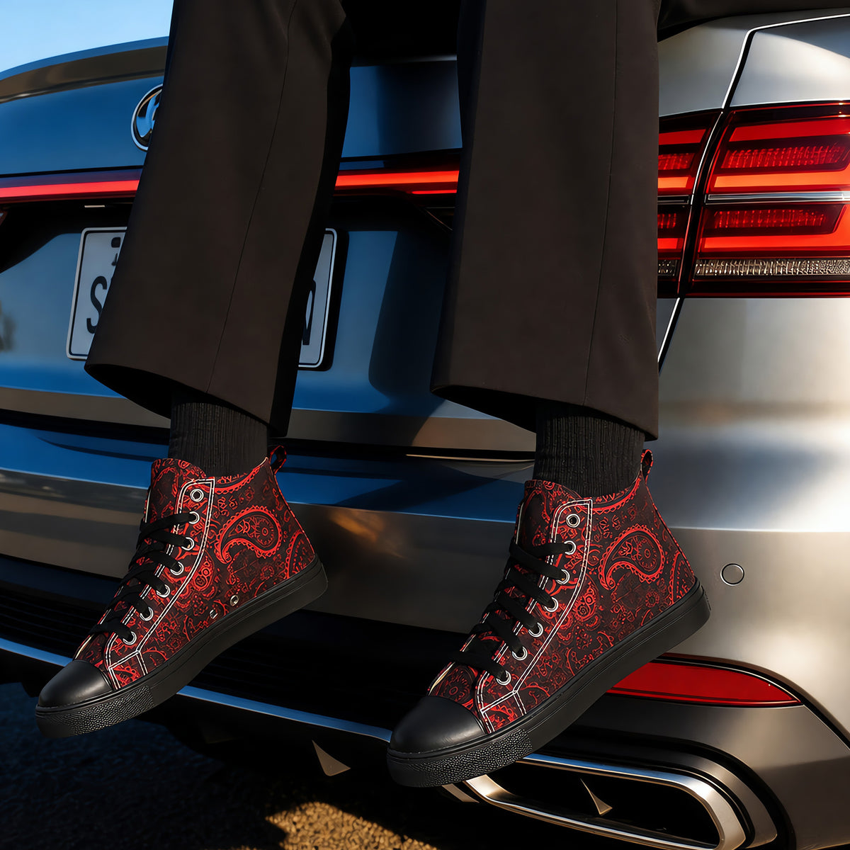 Vivid Red Motif