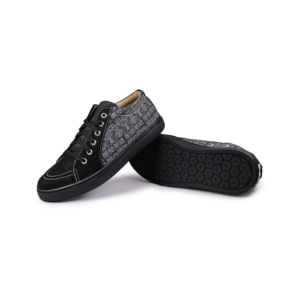 Black Mask - Men's Low-Top Suede Canvas Sneaker