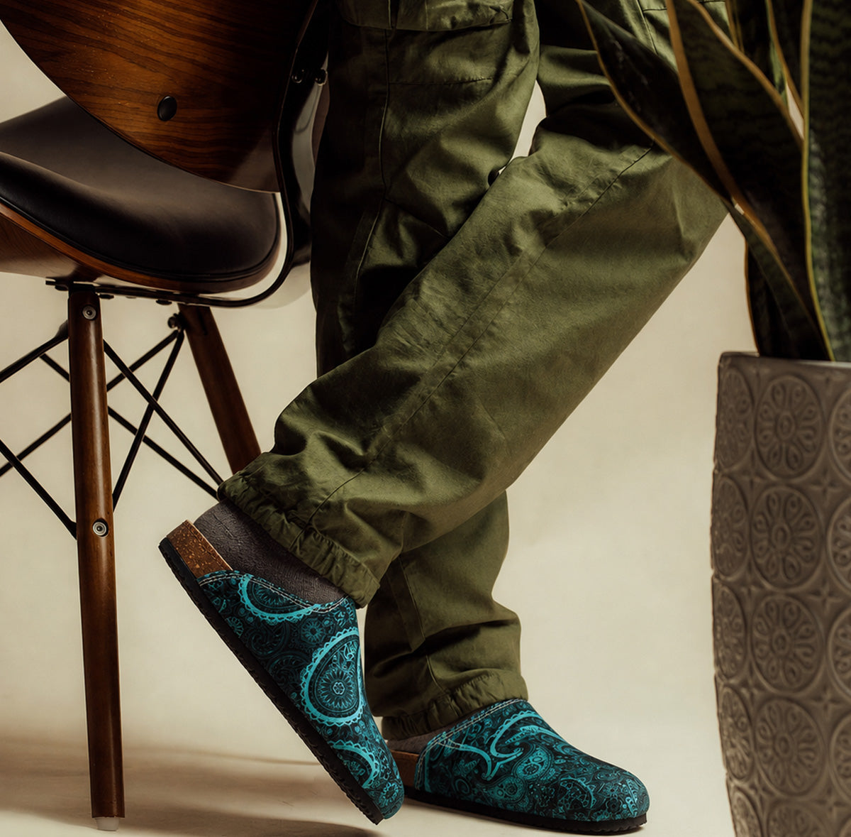 Vivid Blue Motif