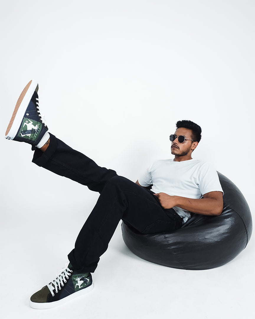 Deer Art - Men's High-Top Suede Canvas Sneaker